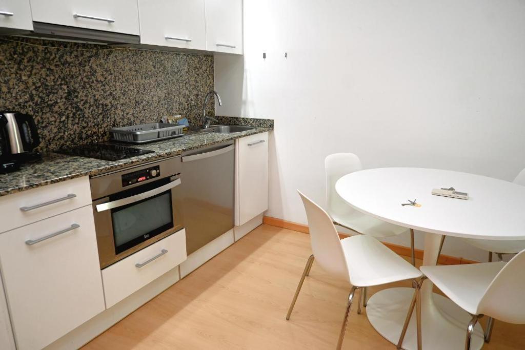 Leilighet Homenfun Hospital Clinic L Barcelona